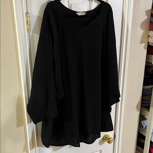 Elizabeth Suzann lightweight linen Tunic